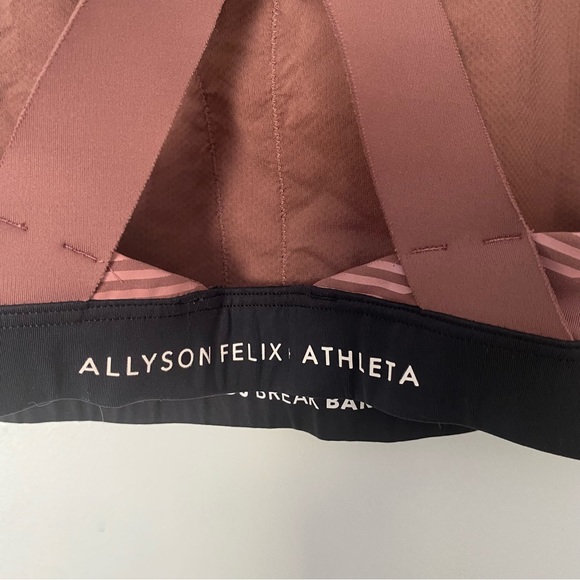 Allyson Felix + Athleta Sports Bra XL - Picture 4 of 5